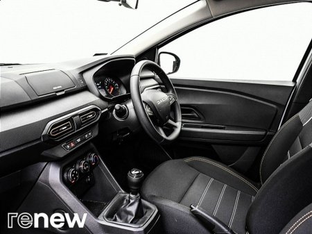 2025 Dacia Sandero Stepway Essential TCe 90 GSR2 €20,900 thumbnail