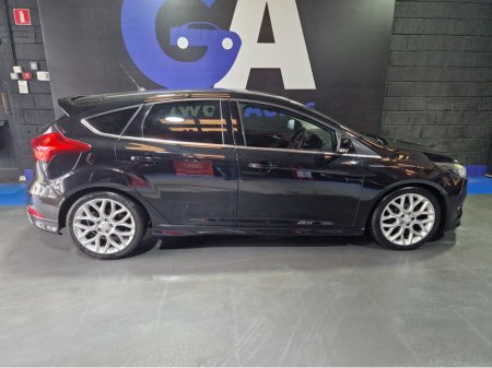 2015 Ford Focus - thumbnail 8