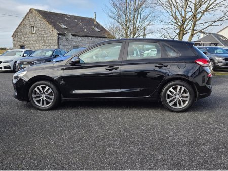 2018 Hyundai i30 I 30 DELUXE 5DR €14,950 thumbnail