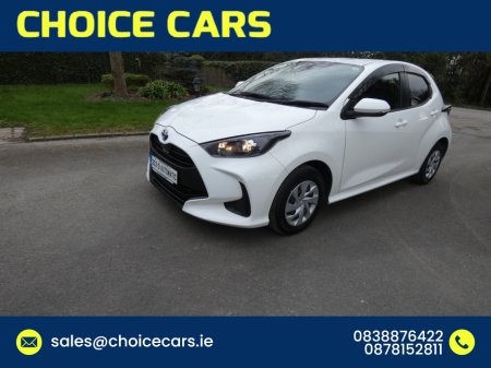 2020 Toyota Yaris - thumbnail 2