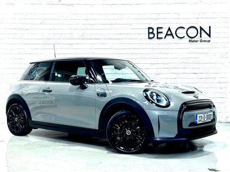 2022 MINI Hatch - €20,900