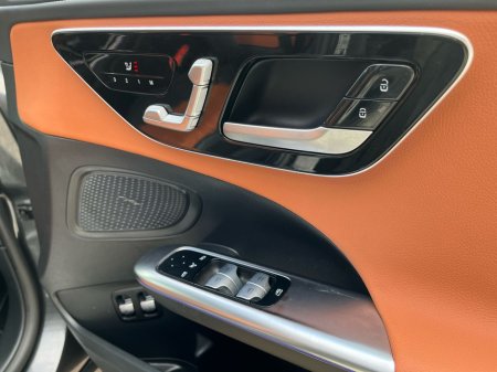 2025 Mercedes-Benz C Class - thumbnail 23