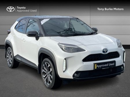 2022 Toyota Yaris Cross LunaSport - BiTone - 1.5 Hybrid - Automatic - 1 Owner &ndash; Full TOYOTA Service History // Remote Central Locking // Front Electric Windows // Rear Electric Windows // Electric Mirrors // Apple Carp €26,899