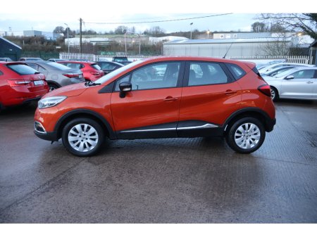 2017 Renault Captur LIFE Low Mileage New Timing Belt Exceptional Condition! €10,995 thumbnail
