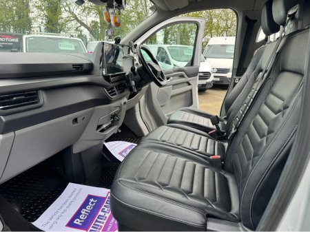 2025 Ford Tourneo Custom - thumbnail 9