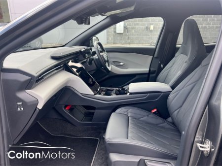 2025 Ford Capri Premium 77kWh Extended Range €43,950