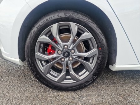 2026 Ford Focus - thumbnail 4