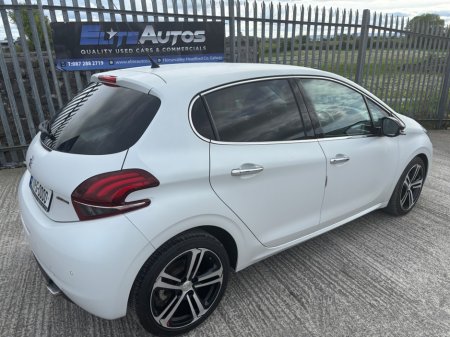 2017 Peugeot 208 - photo 5