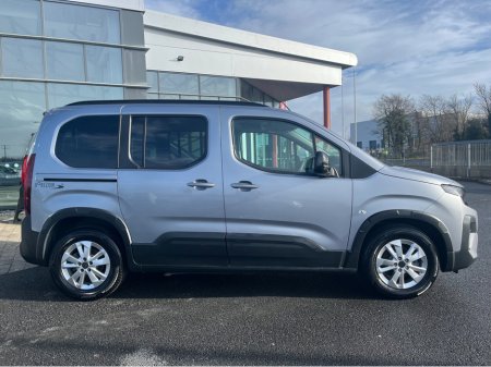 2024 Peugeot Rifter New Model Wheelchair Accessible Low Kms €26,950 thumbnail