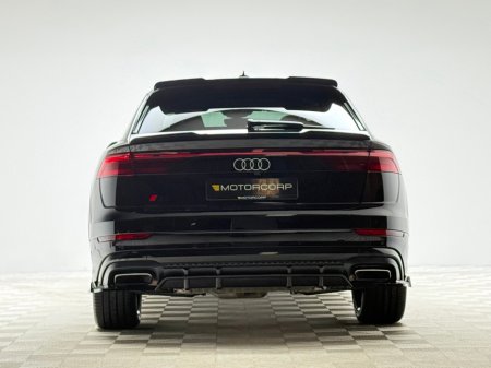 2024 Audi Q8 55 TFSI E S LINE 375HP QUATTRO €87,990 thumbnail
