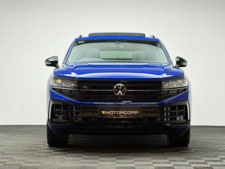 2025 Volkswagen Touareg - thumbnail 2