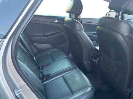 2017 Hyundai Tucson 1.7 EXECUTIVE 5DR €14,450 thumbnail