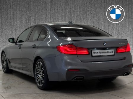 2019 BMW 5 Series - thumbnail 2