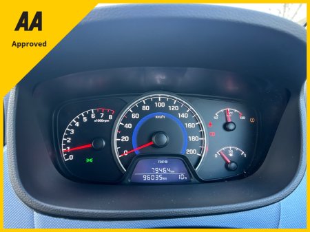 2016 Hyundai i10 2016 HYUNDAI i10 1.0 PETROL DELUXE LOW KMS €8,450 thumbnail