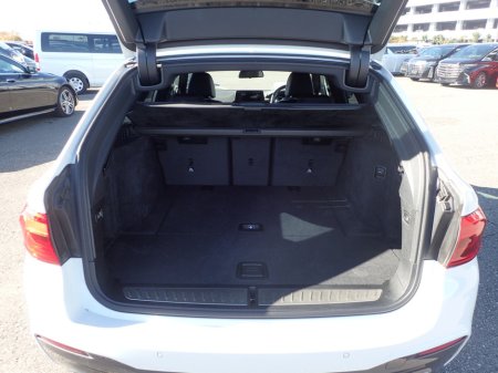 2017 BMW 5 Series - thumbnail 7