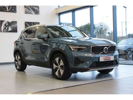2023 Volvo XC40 RECHARGE T4 CORE 1.5 PHEV €36,899 thumbnail