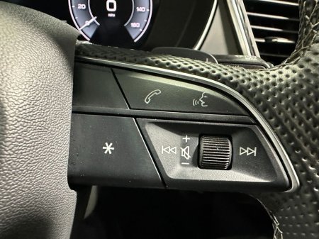 2021 Audi Q5 TFSi E S Line Quattro €39,900 thumbnail