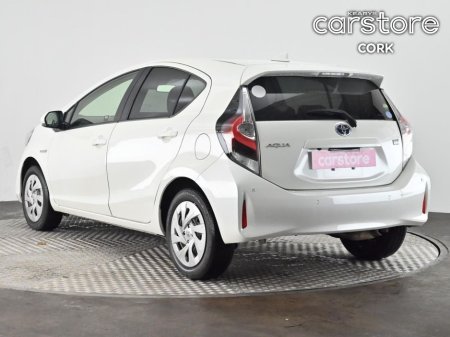 2021 Toyota Aqua 1.5 Hybrid Auto €15,880
