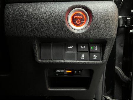 2022 Honda CR-V €34950 2022 HONDA CR-V EHEV EX BLACK EDITION 2.0 AUTOMATIC / CRUISE CONTROL / REVERSE CAMERA / ELECTRIC MEMORY & HEATED SEATS / PANORAMIC SUNROOF / PADDLE SHIFTERS €34,950 thumbnail