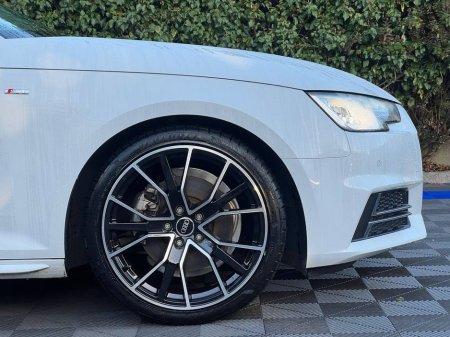 2016 Audi A4 S-LINE PACK 1.4 TFSI // FULL SERVICE HISTORY // NEW 19" S-LINE ALLOYS // APPLE CARPLAY/ANDROID AUTO €19,900 thumbnail