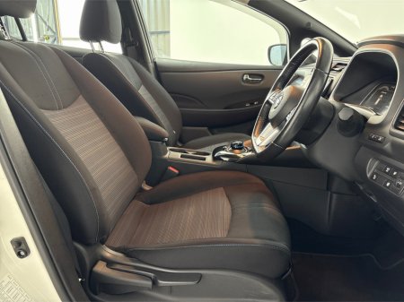 2021 Nissan Leaf PREMIUM 40KW**SEMI DIGITAL DASH**TOUCHSCREEN BLUETOOTH MEDIA**NAVIGATION**REVERSE CAMERA**PARKING SENSORS**ECO MODE**MULTIFUNCTIONAL STEERING WHEEL**CRUISE CONTROL**AUTO LIGHTS**AUTO WIPERS**ISOFIX** €14,995 thumbnail