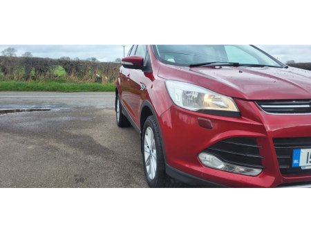 2015 Ford Kuga - thumbnail 4