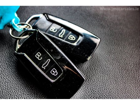 2021 Volkswagen Touareg - thumbnail 18