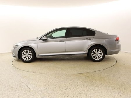 2018 Volkswagen Passat - photo 4