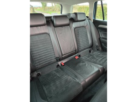 2016 Volkswagen Passat - thumbnail 9