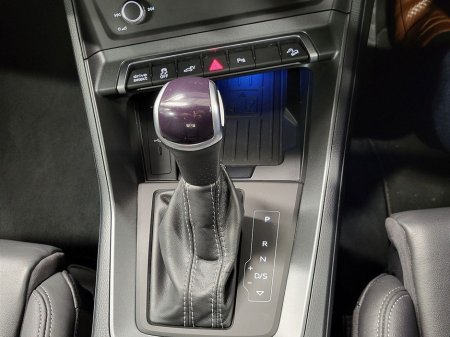 2024 Audi Q3 45 TFSI E S Tronic S line €43,975 thumbnail