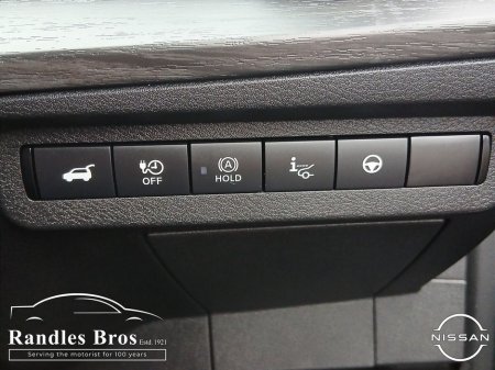 2023 Nissan Ariya - thumbnail 23