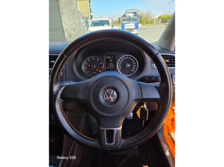 2012 Volkswagen Polo - thumbnail 14