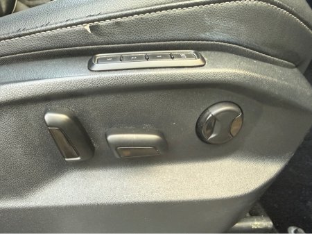 2020 Volkswagen Tiguan R-LINE 2.0 TDI D7F 150HP 5DR AUTO €31,950 thumbnail