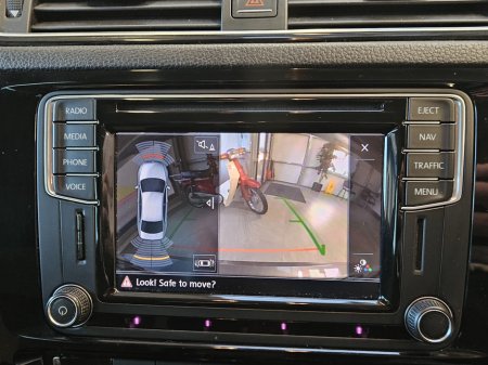 2016 Volkswagen Jetta 2.0 TDI 110HP Highline thumbnail