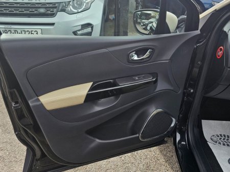 2016 Renault Captur - thumbnail 26