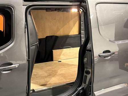 2021 Peugeot Partner AUTOMTIC BLUEHDI ASPHALT PREMIUM L1 €16,950 thumbnail