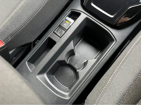 2022 Volkswagen T-Roc STLYE BLACK PACK AUTOMATIC 1.5 PETROL //LOW MILES//HIGH SPEC//KEYLESS ENTRY//ADAPTIVE CRUISE CONTROL//REVERSE CAMERA// €29,950 thumbnail