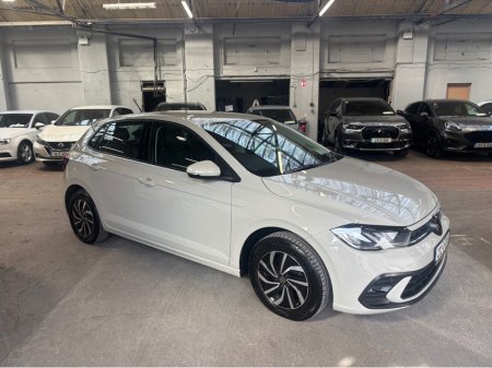 2023 Volkswagen Polo - photo 2