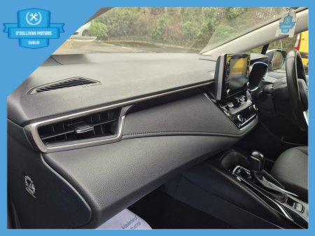 2022 Toyota Corolla LUNA 4DR AUTO HYBRID €20,500 thumbnail