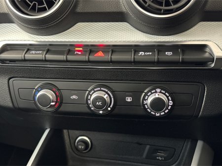 2020 Audi Q2 30 TFSI 116HP SE NEW NCT**MULTIFUNCTIONAL STEERING WHEEL**SEMI DIGITAL DASH**PARKING SENSORS**APPLE CARPLAY**DIGITAL MEDIA DISPLAY**AIR CONDITIONING**BLACK LEATHER INTERIOR** €21,995 thumbnail