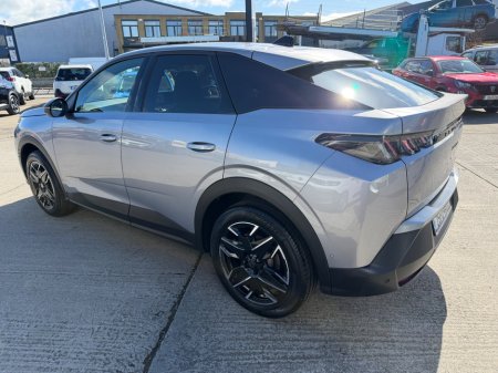 2025 Peugeot 3008 - thumbnail 6