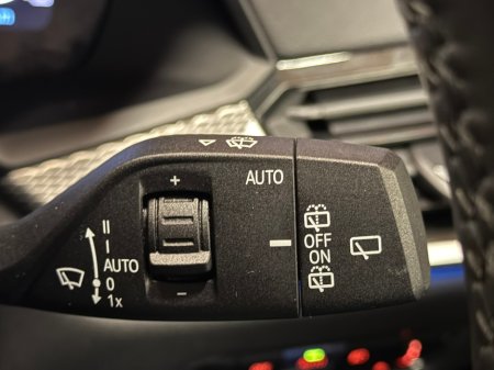 2022 BMW X5 xDrive45e M Sport €49,900 thumbnail