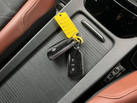 2023 Volkswagen ID.4 PRO LIFE 77KWH // APPLE CARPLAY/ANDROID AUTO // DIAMOND CUT ALLOYS // AMBIENT LIGHTING €25,900 thumbnail