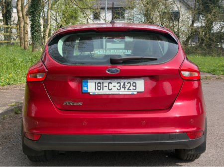 2018 Ford Focus - thumbnail 5