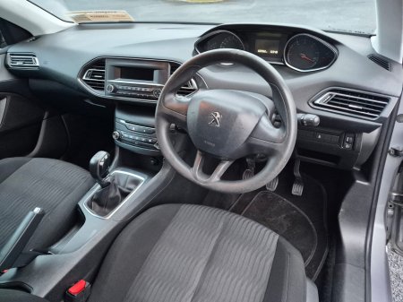 2015 Peugeot 308 1.6 HDI 92 bhp Access €6,999 thumbnail