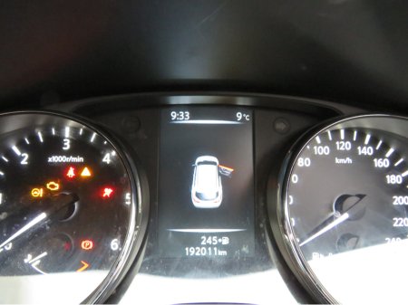 2015 Nissan Qashqai - thumbnail 3