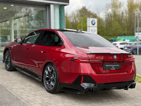 2026 BMW 5 Series - photo 2