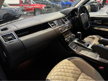 2010 Land Rover Range Rover Sport 3.0 SDV6 OVERFINCH UTILITY €17,950 thumbnail