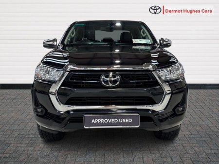 2022 Toyota Hilux 2.4 SR5 DOUBLE CAB 4DR €38,500 thumbnail