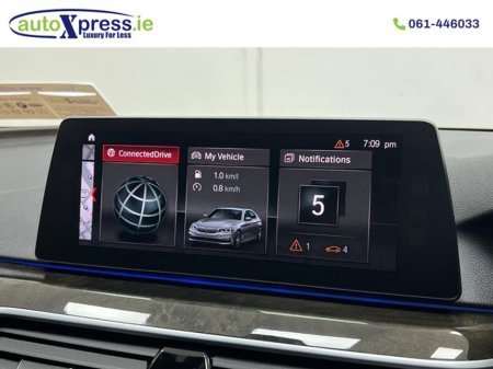 2018 BMW 5 Series - thumbnail 44